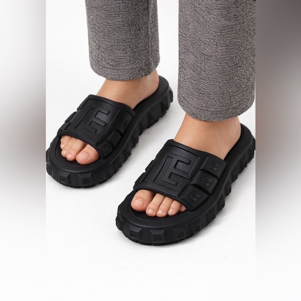 Balmain Black Ari Slides - Picture 2 of 8